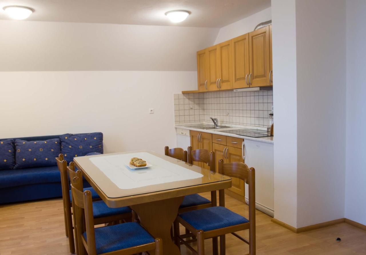 Apartments Pri Marjetki Cerkno Kültér fotó